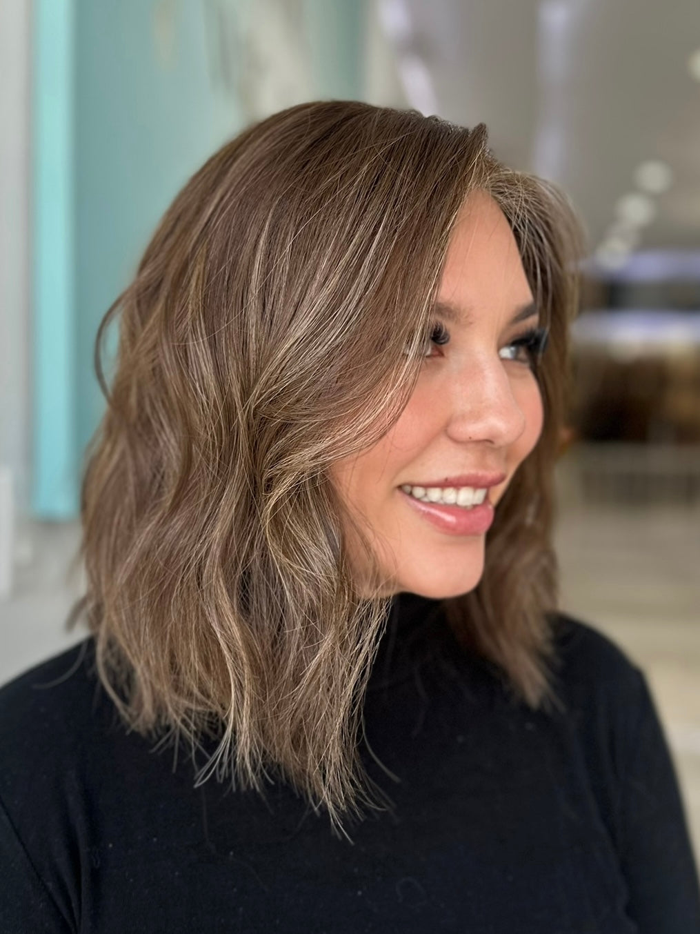 Short Bob Wig – Natural Hairline, Glueless, Pre-Cut Lace, Straight or Wavy